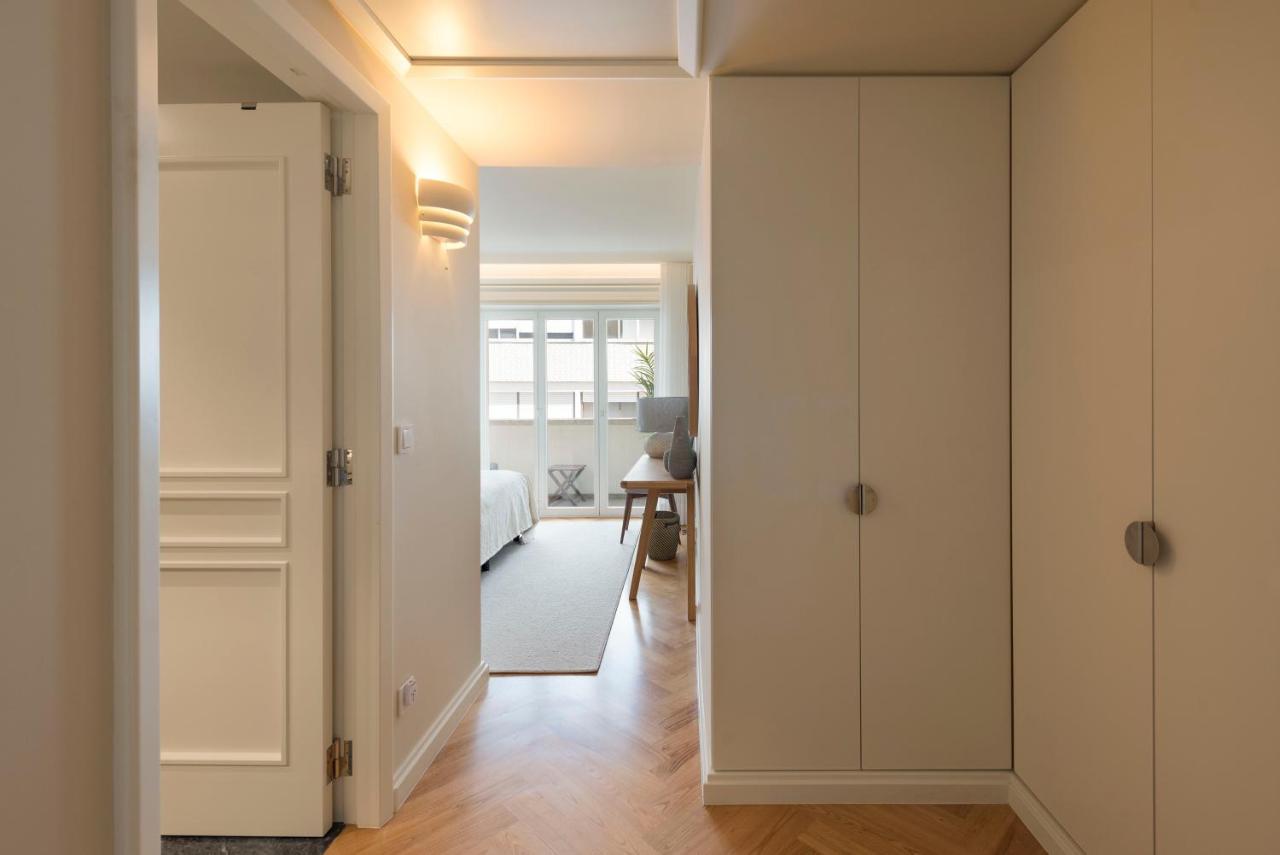 Emporium Deluxe 3Br Apartment W/ Private Parking By Lovelystay Porto Eksteriør bilde
