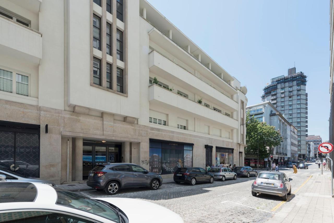 Emporium Deluxe 3Br Apartment W/ Private Parking By Lovelystay Porto Eksteriør bilde