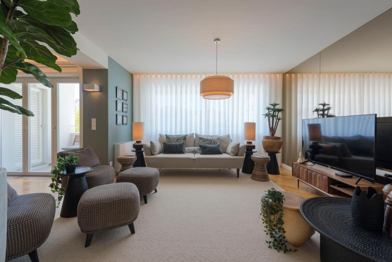 Emporium Deluxe 3Br Apartment W/ Private Parking By Lovelystay Porto Eksteriør bilde
